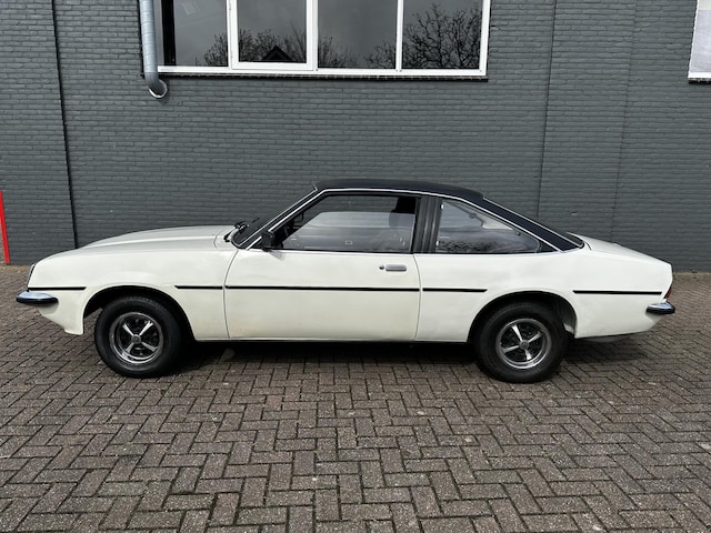 opel-manta-gtj-2-0-s-gtj-2-0-s.jpeg